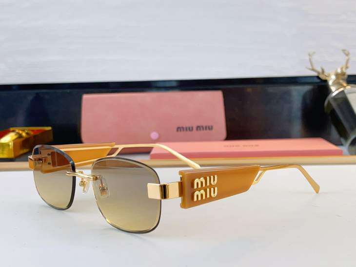 Picture of Miu Miu Sunglasses _SKUfw80915019fw